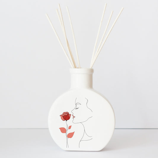 Profumatore in ceramica con grafica d’autore “Essenza d'arte"