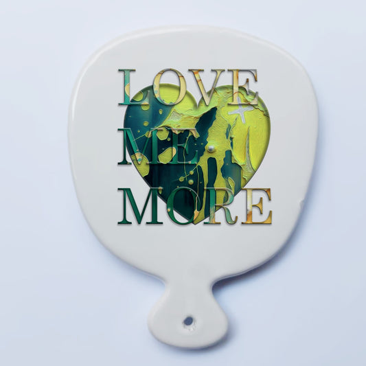 Tagliere in ceramica Love me pop – Arte contemporanea Made in Italy